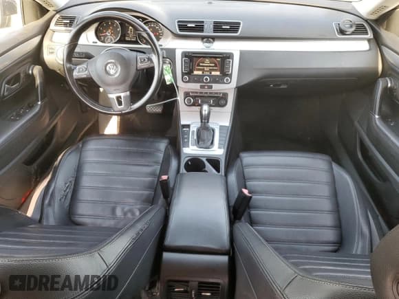 ✅ 2012 Volkswagen CC Lux • VIN: WVWHP7ANXCE507092 • Lot: 67516015. Wystawiony na Copart z przebiegiem 136 387 mil. Bezpłatny archiwum sprzedaży aukcyjnych z USA i szczegółowy raport historii pojazdu na DreamBid. Zdjęcie 8.