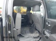 ✅ 2017 Chevrolet Silverado 2500HD LT • VIN: 1GC1KVEY9HF111035 • Lot: 41470279. Wystawiony na IAAI z przebiegiem 155 494 mil. Bezpłatny archiwum sprzedaży aukcyjnych z USA i szczegółowy raport historii pojazdu na DreamBid. Zdjęcie 8.