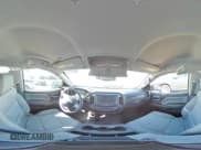 ✅ 2019 Chevrolet Silverado 1500 Custom • VIN: 2GCVKMEC9K1207228 • Лот: 84832215. Опубликован ранее на Copart с пробегом 125 874 миль. Бесплатный доступ к архиву аукционных продаж из США и подробный отчёт об истории автомобиля на DreamBid. Изображение 14.