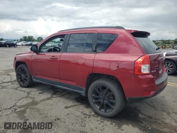 ✅ 2012 Jeep Compass Latitude • VIN: 1C4NJDEB3CD686102 • Lot: 63736245. Wystawiony na Copart z przebiegiem 128 881 mil. Bezpłatny archiwum sprzedaży aukcyjnych z USA i szczegółowy raport historii pojazdu na DreamBid. Zdjęcie 2.