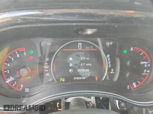 ✅ 2021 Dodge Durango SXT Plus • VIN: 1C4RDJAG1MC865786 • Lot: 85370575. Wystawiony na Copart z przebiegiem 87 629 mil. Bezpłatny archiwum sprzedaży aukcyjnych z USA i szczegółowy raport historii pojazdu na DreamBid. Zdjęcie 9.