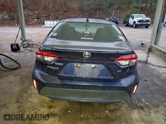 ✅ 2022 Toyota Corolla LE • VIN: 5YFEPMAEXNP387480 • Lot: 91074425. Listed on Copart with 108,748 mi. Free auction sales archive from the USA and detailed vehicle history report at DreamBid. Image 6.