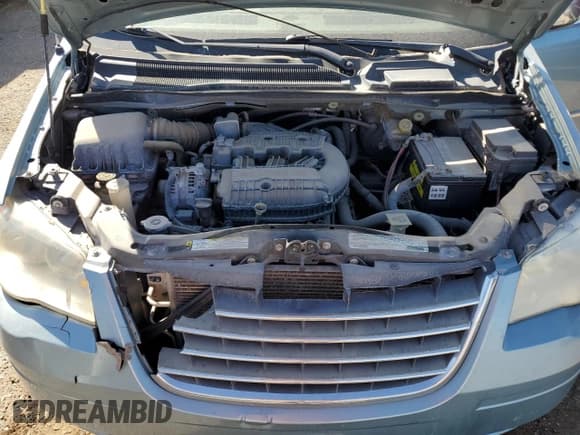 ✅ 2010 Chrysler Town & Country Touring Plus • VIN: 2A4RR8DX7AR481093 • Lot: 85400155. Wystawiony na Copart z przebiegiem 163 049 mil. Bezpłatny archiwum sprzedaży aukcyjnych z USA i szczegółowy raport historii pojazdu na DreamBid. Zdjęcie 12.