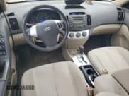 ✅ 2009 Hyundai Elantra GLS • VIN: KMHDU46D89U657072 • Lot: 68791705. Wystawiony na Copart z przebiegiem 165 401 mil. Bezpłatny archiwum sprzedaży aukcyjnych z USA i szczegółowy raport historii pojazdu na DreamBid. Zdjęcie 8.