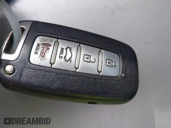 2013 Hyundai Azera с VIN KMHFG4JG3DA250451, выставлен на аукционе IAAI как лот 41682203 с пробегом 132 229 миль миль и . История ставок и продаж доступна на DreamBid. Изображение 11.