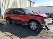 ✅ 1997 Ford Explorer XLT • VIN: 1FMDU32P9VZA40058 • Лот: 43560445. Опубликован ранее на Copart с пробегом 162 932 миль. Бесплатный доступ к архиву аукционных продаж из США и подробный отчёт об истории автомобиля на DreamBid. Изображение 4.