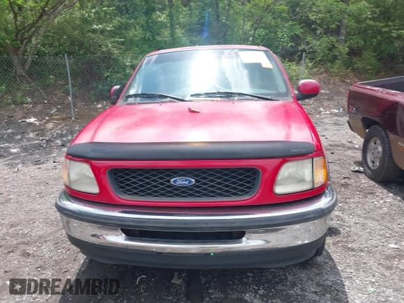 ✅ 1997 Ford F-150 • VIN: 1FTDF1768VNB06836 • Lot: 42114620. Listed on IAAI with 171,976 mi. Free auction sales archive from the USA and detailed vehicle history report at DreamBid. Image 6.