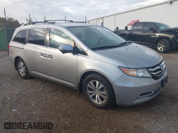 ✅ 2017 Honda Odyssey SE • VIN: 5FNRL5H38HB015238 • Lot: 43415369. Listed on IAAI with 147,845 mi. Free auction sales archive from the USA and detailed vehicle history report at DreamBid. Image 1.