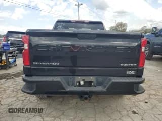 ✅ 2020 Chevrolet Silverado 1500 Custom • VIN: 1GCRWBEH1LZ362211 • Lot: 74352484. Wystawiony na Copart z przebiegiem 96 416 mil. Bezpłatny archiwum sprzedaży aukcyjnych z USA i szczegółowy raport historii pojazdu na DreamBid. Zdjęcie 6.