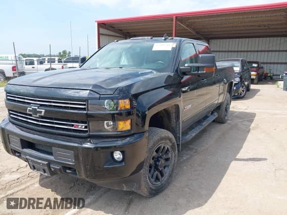 ✅ 2016 Chevrolet Silverado 2500HD LT • VIN: 1GC1KVE86GF237237 • Lot: 42989344. Listed on IAAI with 135,318 mi. Free auction sales archive from the USA and detailed vehicle history report at DreamBid. Image 17.