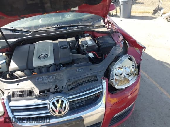 ✅ 2006 Volkswagen Jetta 2.5L • VIN: 3VWRG71K06M683932 • Лот: 42359935. Опубликован ранее на IAAI с пробегом 102 091 миль. Бесплатный доступ к архиву аукционных продаж из США и подробный отчёт об истории автомобиля на DreamBid. Изображение 16.