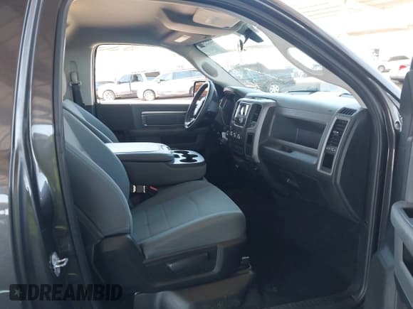 ✅ 2017 Ram 1500 Express • VIN: 3C6JR6AT1HG542521 • Lot: 42226100. Listed on IAAI with 76,241 mi. Free auction sales archive from the USA and detailed vehicle history report at DreamBid. Image 8.