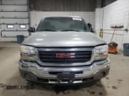 ✅ 2006 GMC Sierra 1500 SL • VIN: 2GTEK13V261344441 • Лот: 91567465. Опубликован ранее на Copart с пробегом 227 895 миль. Бесплатный доступ к архиву аукционных продаж из США и подробный отчёт об истории автомобиля на DreamBid. Изображение 5.