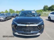 ✅ 2023 Chevrolet Blazer LT • VIN: 3GNKBHR42PS221987 • Lot: 42786132. Wystawiony na IAAI z przebiegiem 17 087 mil. Bezpłatny archiwum sprzedaży aukcyjnych z USA i szczegółowy raport historii pojazdu na DreamBid. Zdjęcie 12.