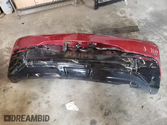 ✅ 2018 Chevrolet Volt LT • VIN: 1G1RC6S51JU150177 • Lot: 81989643. Wystawiony na Copart z przebiegiem 65 410 mil. Bezpłatny archiwum sprzedaży aukcyjnych z USA i szczegółowy raport historii pojazdu na DreamBid. Zdjęcie 12.