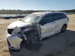 ✅ 2021 Toyota Sienna XLE • VIN: 5TDYRKEC2MS045189 • Lot: 82119535. Listed on Copart with 76,309 mi. Free auction sales archive from the USA and detailed vehicle history report at DreamBid. Image 1.