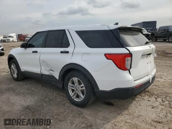 ✅ 2022 Ford Explorer • VIN: 1FMSK7BH7NGB30639 • Lot: 55044715. Wystawiony na Copart z przebiegiem 15 882 mil. Bezpłatny archiwum sprzedaży aukcyjnych z USA i szczegółowy raport historii pojazdu na DreamBid. Zdjęcie 2.