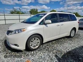 ✅ 2017 Toyota Sienna XLE Premium • VIN: 5TDYZ3DC3HS837865 • Лот: 90929095. Опубликован ранее на Copart с пробегом 71 603 миль. Бесплатный доступ к архиву аукционных продаж из США и подробный отчёт об истории автомобиля на DreamBid. Изображение 1.