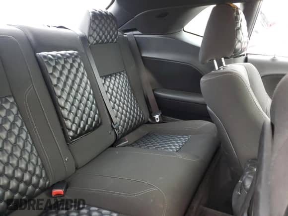 ✅ 2017 Dodge Challenger SXT Plus • VIN: 2C3CDZAG3HH516995 • Лот: 91494545. Опубликован ранее на Copart с пробегом 84 266 миль. Бесплатный доступ к архиву аукционных продаж из США и подробный отчёт об истории автомобиля на DreamBid. Изображение 10.