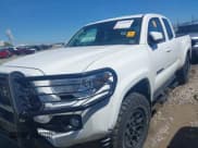 ✅ 2022 Toyota Tacoma SR • VIN: 3TYSZ5AN1NT092590 • Лот: 42148792. Опубликован ранее на IAAI с пробегом 58 154 миль. Бесплатный доступ к архиву аукционных продаж из США и подробный отчёт об истории автомобиля на DreamBid. Изображение 6.