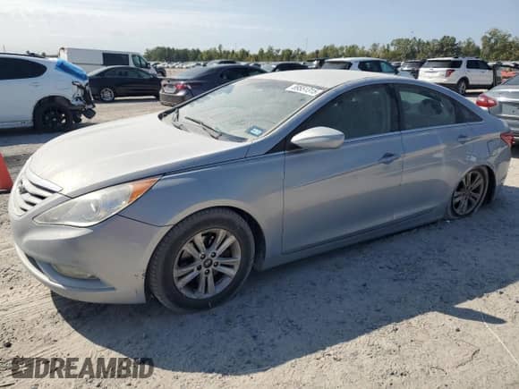 ✅ 2013 Hyundai Sonata GLS • VIN: 5NPEB4AC3DH719915 • Лот: 89551315. Опубликован ранее на Copart с пробегом 131 451 миль. Бесплатный доступ к архиву аукционных продаж из США и подробный отчёт об истории автомобиля на DreamBid. Изображение 1.