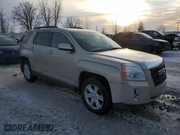 ✅ 2010 GMC Terrain SLE-2 • VIN: 2CTFLEEW5A6304188 • Lot: 88440585. Wystawiony na Copart z przebiegiem 107 163 mil. Bezpłatny archiwum sprzedaży aukcyjnych z USA i szczegółowy raport historii pojazdu na DreamBid. Zdjęcie 4.
