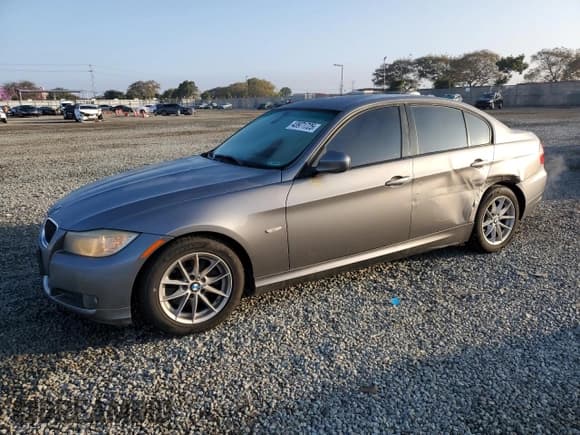 ✅ 2010 BMW 3 Series 328i • VIN: WBAPH5G51ANM34726 • Lot: 43971725. Listed on Copart with 183,454 mi. Free auction sales archive from the USA and detailed vehicle history report at DreamBid. Image 1.