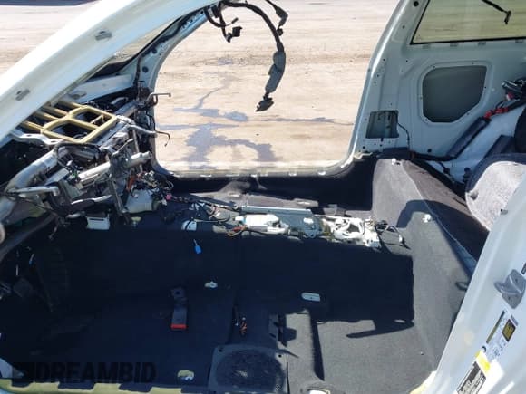 ✅ 2018 BMW M2 • VIN: WBS1J5C5XJVD36311 • Лот: 41987128. Опубликован ранее на IAAI с пробегом Не указан. Бесплатный доступ к архиву аукционных продаж из США и подробный отчёт об истории автомобиля на DreamBid. Изображение 5.