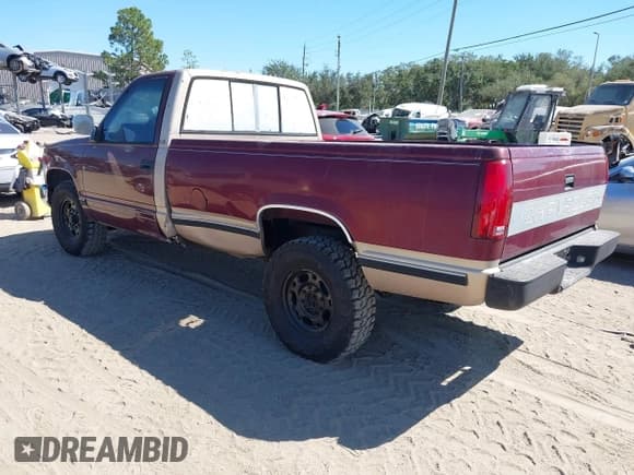 ✅ 1989 Chevrolet Silverado 2500 • VIN: 1GCGC24K0KE185041 • Лот: 43491376. Опубликован ранее на IAAI с пробегом 248 320 миль. Бесплатный доступ к архиву аукционных продаж из США и подробный отчёт об истории автомобиля на DreamBid. Изображение 3.
