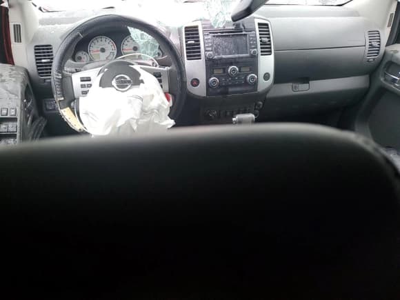 ✅ 2017 Nissan Frontier Pro-4X • VIN: 1N6DD0EV9HN716773 • Lot: 72093585. Wystawiony na Copart z przebiegiem 36 681 mil. Bezpłatny archiwum sprzedaży aukcyjnych z USA i szczegółowy raport historii pojazdu na DreamBid. Zdjęcie 8.