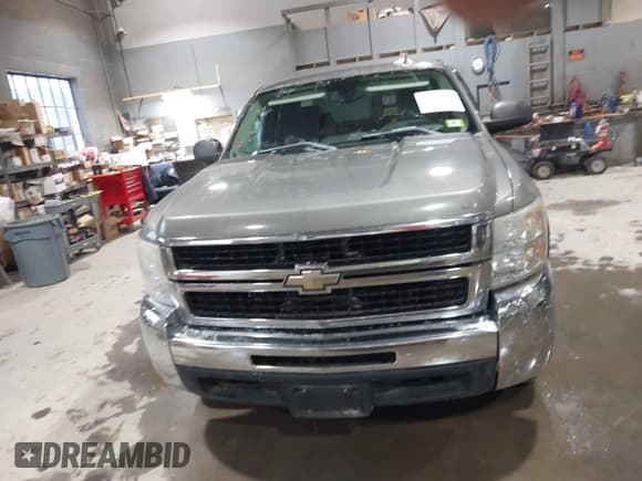 ✅ 2009 Chevrolet Silverado 2500HD LT • VIN: 1GCHK59K99E136383 • Lot: 41379964. Listed on IAAI with 184,855 mi. Free auction sales archive from the USA and detailed vehicle history report at DreamBid. Image 12.