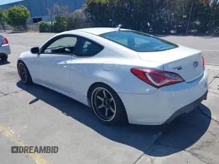 ✅ 2015 Hyundai Genesis Coupe 3.8L Base • VIN: KMHHU6KJ3FU123062 • Lot: 43017054. Wystawiony na IAAI z przebiegiem 157 727 mil. Bezpłatny archiwum sprzedaży aukcyjnych z USA i szczegółowy raport historii pojazdu na DreamBid. Zdjęcie 3.