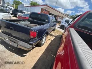 ✅ 2004 Chevrolet S-10 LS • VIN: 1GCDT13X84K139701 • Лот: 51993215. Опубликован ранее на Copart с пробегом Не указан. Бесплатный доступ к архиву аукционных продаж из США и подробный отчёт об истории автомобиля на DreamBid. Изображение 4.