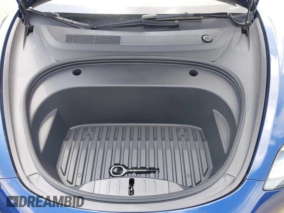 ✅ 2023 Tesla Model 3 Long Range • VIN: 5YJ3E1EB1PF667685 • Lot: 42106399. Wystawiony na IAAI z przebiegiem 7 544 mil. Bezpłatny archiwum sprzedaży aukcyjnych z USA i szczegółowy raport historii pojazdu na DreamBid. Zdjęcie 10.