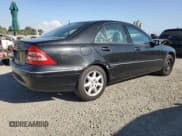 ✅ 2002 Mercedes-Benz C 230/260/280/320 • VIN: WDBRF61JX2F266625 • Lot: 71744465. Wystawiony na Copart z przebiegiem Nie podano. Bezpłatny archiwum sprzedaży aukcyjnych z USA i szczegółowy raport historii pojazdu na DreamBid. Zdjęcie 3.