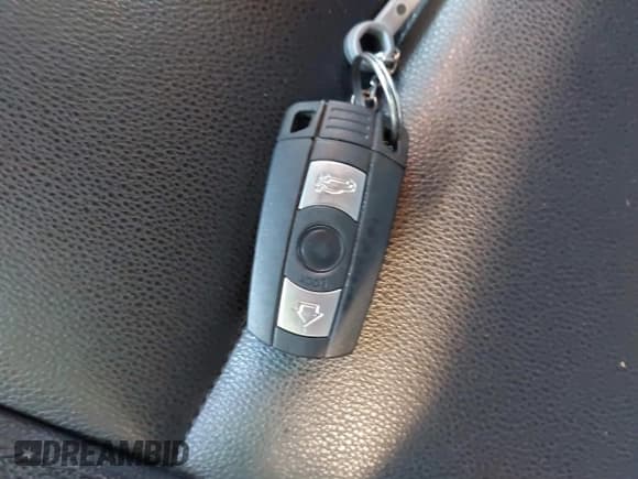 ✅ 2006 BMW 3 Series 325xi • VIN: WBAVD13596KV08615 • Lot: 42787778. Listed on IAAI with 153,928 mi. Free auction sales archive from the USA and detailed vehicle history report at DreamBid. Image 11.