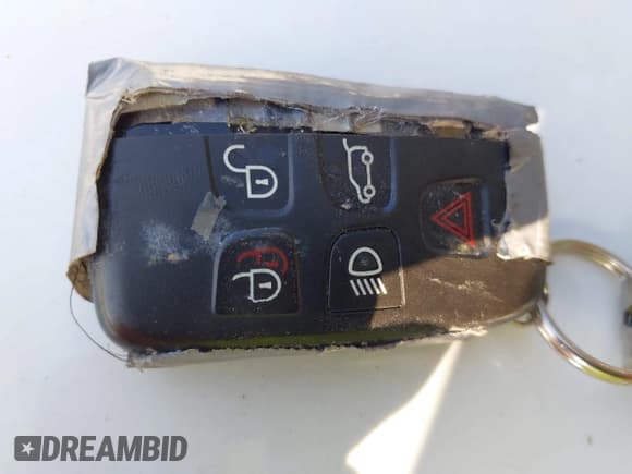 ✅ 2016 Land Rover Range Rover • VIN: SALGR2PF2GA316135 • Lot: 43191315. Listed on IAAI with 84,769 mi. Free auction sales archive from the USA and detailed vehicle history report at DreamBid. Image 11.