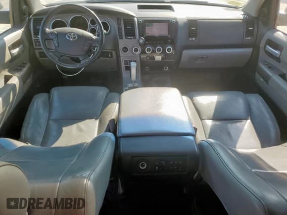 ✅ 2011 Toyota Sequoia Limited • VIN: 5TDJY5G14BS044138 • Lot: 84908245. Listed on Copart with 283,955 mi. Free auction sales archive from the USA and detailed vehicle history report at DreamBid. Image 8.