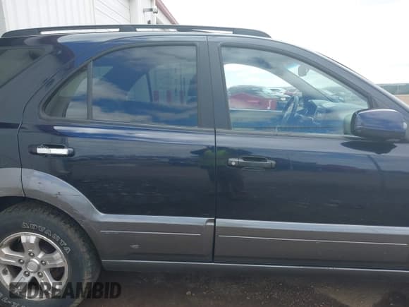 ✅ 2008 Kia Sorento EX • VIN: KNDJC736985842404 • Lot: 39227080. Listed on IAAI with 179,285 mi. Free auction sales archive from the USA and detailed vehicle history report at DreamBid. Image 13.