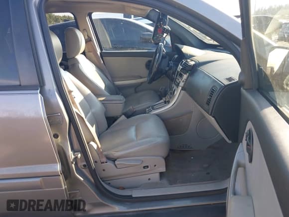 ✅ 2005 Chevrolet Equinox LT • VIN: 2CNDL73F256119499 • Лот: 41451287. Опубликован ранее на IAAI с пробегом 105 234 миль. Бесплатный доступ к архиву аукционных продаж из США и подробный отчёт об истории автомобиля на DreamBid. Изображение 5.