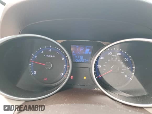 2013 Hyundai Tucson GLS z VIN KM8JU3AC2DU681758, wystawiony jako Copart lot #71302434 z przebiegiem 152 257 mil mil oraz Szkoda całkowita • Salvage title. Historia ofert i sprzedaży dostępna na DreamBid. Obrazek 9.