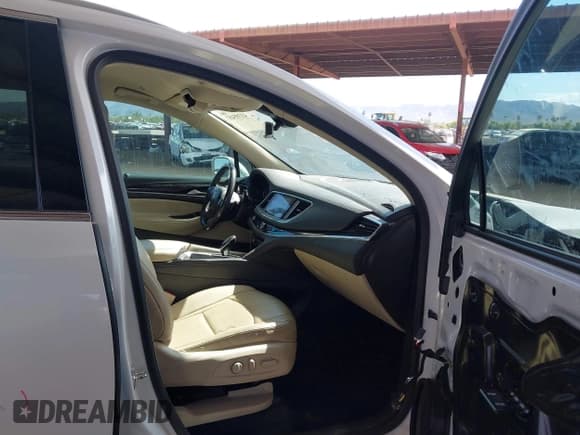 ✅ 2020 Buick Enclave Essence • VIN: 5GAERBKW2LJ288029 • Lot: 43395453. Listed on IAAI with 77,343 mi. Free auction sales archive from the USA and detailed vehicle history report at DreamBid. Image 5.