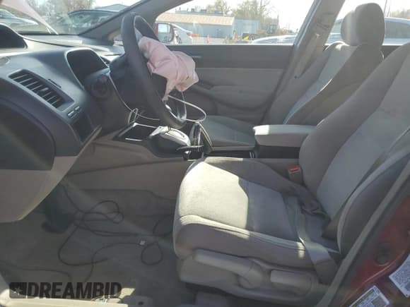 ✅ 2010 Honda Civic LX • VIN: 2HGFA1F50AH534131 • Лот: 91968455. Опубликован ранее на Copart с пробегом 205 141 миль. Бесплатный доступ к архиву аукционных продаж из США и подробный отчёт об истории автомобиля на DreamBid. Изображение 7.