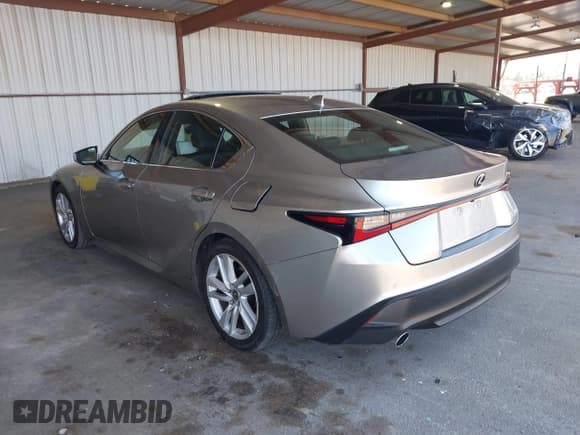 ✅ 2021 Lexus IS 300 • VIN: JTHCA1D20M5112820 • Lot: 42147803. Listed on IAAI with 157,042 mi. Free auction sales archive from the USA and detailed vehicle history report at DreamBid. Image 3.