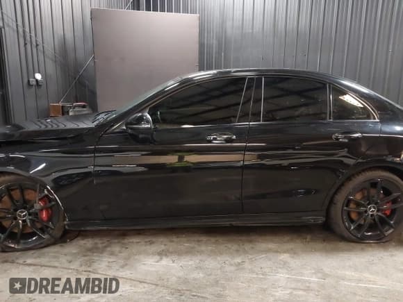 ✅ 2020 Mercedes-Benz C 43 AMG • VIN: W1KWF6EB1LR574604 • Lot: 42458611. Wystawiony na IAAI z przebiegiem 80 181 mil. Bezpłatny archiwum sprzedaży aukcyjnych z USA i szczegółowy raport historii pojazdu na DreamBid. Zdjęcie 14.