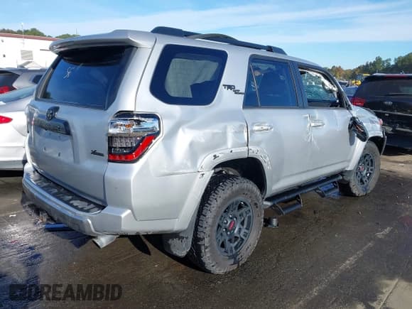 ✅ 2023 Toyota 4Runner TRD Off Road Premium • VIN: JTERU5JR3P6187503 • Lot: 43525820. Listed on IAAI with 28,998 mi. Free auction sales archive from the USA and detailed vehicle history report at DreamBid. Image 4.