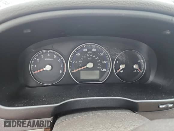 2011 Hyundai Santa Fe GLS z VIN 5XYZGDAG1BG013519, wystawiony jako Copart lot #84425655 z przebiegiem Nie podano mil oraz Szkoda całkowita • Salvage title. Historia ofert i sprzedaży dostępna na DreamBid. Obrazek 9.