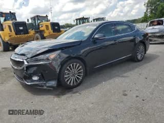 ✅ 2019 Kia Cadenza Premium • VIN: KNALB4J15K5164465 • Лот: 66602025. Опубликован ранее на Copart с пробегом 53 842 миль. Бесплатный доступ к архиву аукционных продаж из США и подробный отчёт об истории автомобиля на DreamBid. Изображение 1.