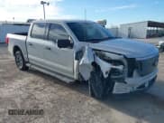 ✅ 2023 Ford F-150 Lightning Pro • VIN: 1FTVW1EL4PWG59817 • Лот: 41243052. Опубликован ранее на IAAI с пробегом 9 859 миль. Бесплатный доступ к архиву аукционных продаж из США и подробный отчёт об истории автомобиля на DreamBid. Изображение 1.