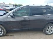 ✅ 2018 Jeep Cherokee Latitude Plus • VIN: 1C4PJLLB8JD511198 • Лот: 42978149. Опубликован ранее на IAAI с пробегом 179 007 миль. Бесплатный доступ к архиву аукционных продаж из США и подробный отчёт об истории автомобиля на DreamBid. Изображение 14.